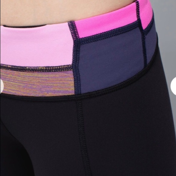 Lululemon Gather & Crow Crop - Picture 2 of 11